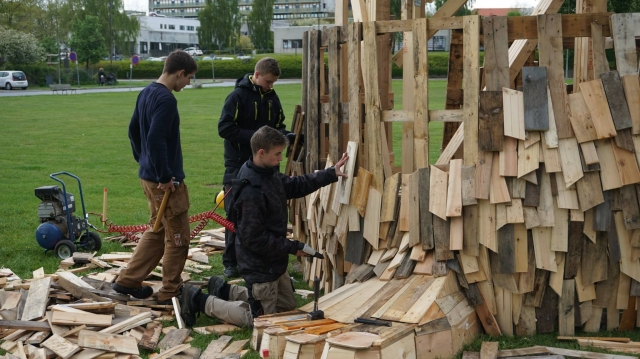 The Wood Recycling Market is Capitalizing on Renewable 