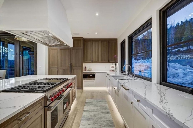 Transform Your Home with Expert Countertop Installation in Highlands Ranch by Granite and Marble Designs