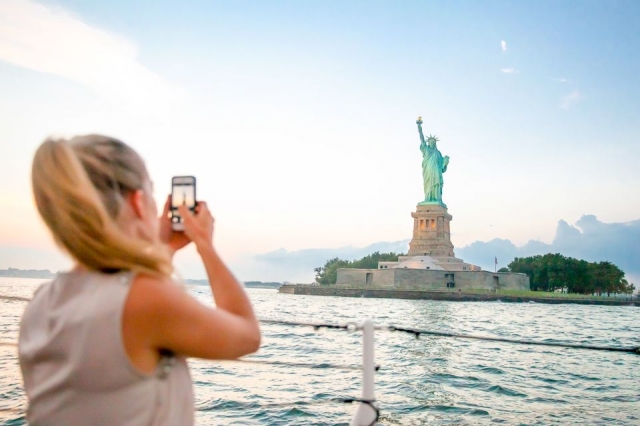 Celebrate the Season on the Water: NYC Holiday Cruises