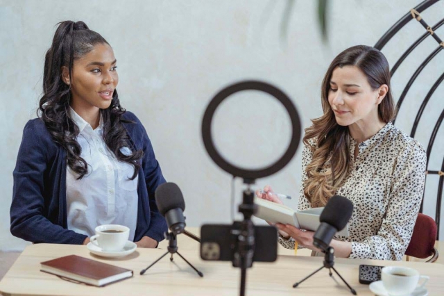 Social media marketing and the ghostwriter
