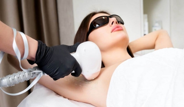 Why Do Professionals Choose Laser Hair Removal Over Conventional Techniques