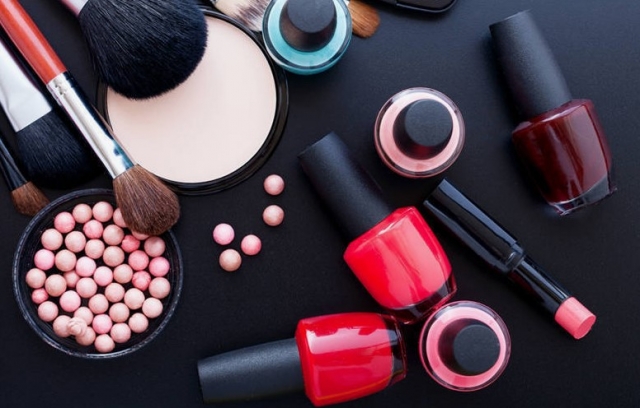 North America Cosmetics Market Innovations, Competitive Dynamics, and Future Growth Forecast for 2030