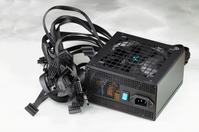 Power Inverters: Essential Tools for Reliable Power Solutions