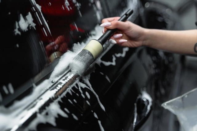 Transform Your Commute: How Mobile Car Detailing Brings Convenience to Your Driveway