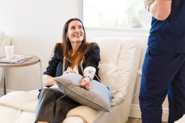 Experience Ultimate Wellness with IV Drip Therapy at Home in Dubai