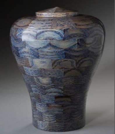 Why Choose Blue Cremation Urns? The Symbolism of Tranquility and Remembrance