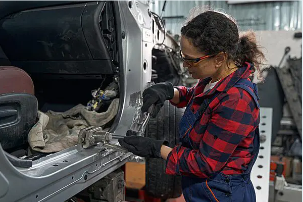 How Freelancing Is Changing Blue-Collar Jobs