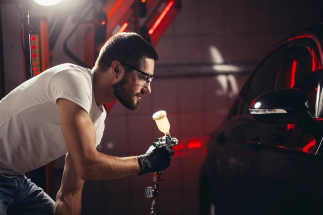 Honda Paint Repair: Restoring Your Car’s Look After Scratches and Chips