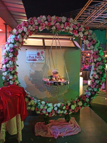Pure Vegetarian Dining Experience Near Janakpuri