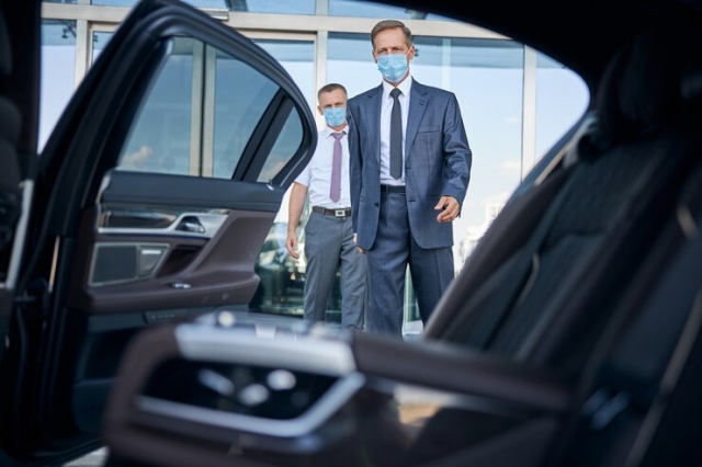 Top Reasons to Choose Private Car Hire for Manchester Airport Transfers