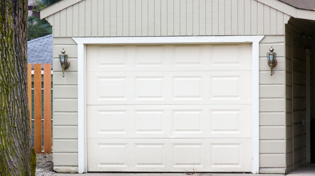 Garage Door Replacement Service: Upgrade Your Home’s Security and Curb Appeal
