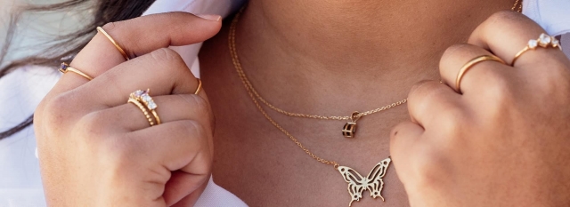 Collar de Oro Mujer: La Elegancia Atemporal que Nunca Pasa de Moda