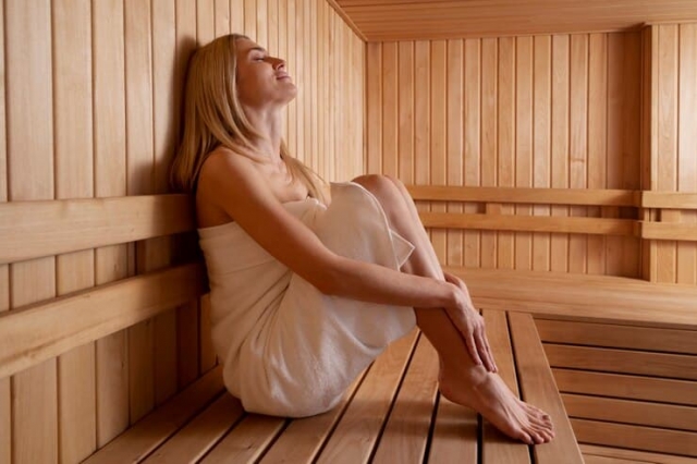 Lose Weight Naturally: How Infrared Saunas Enhance Fat Burning