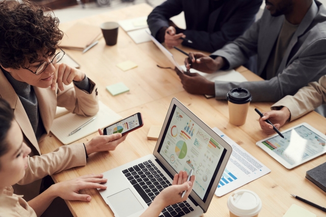 Top 5 Reasons to Take HR Courses Online in 2025