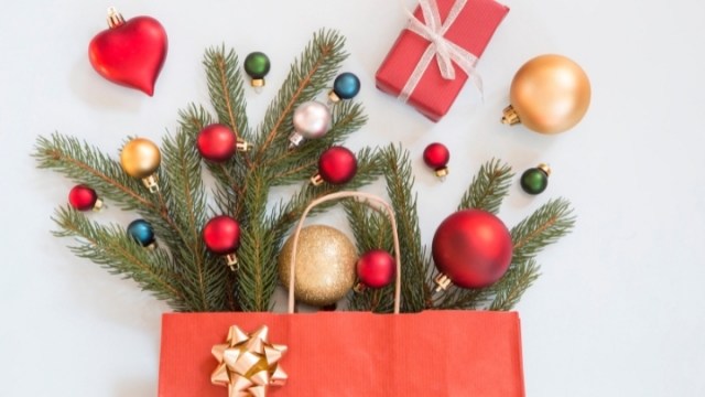 Celebrate with Sweet Surprises: Top Holiday Treat Bags to Give