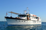 Nassau Boat Charter: Discover the Bahamas in Style and Comfort 
