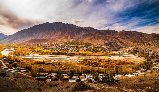 Explore the Majestic Ladakh with Vibrant Holidays