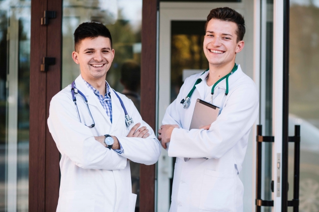 Essential Tips for Choosing a Travel Clinic in Manchester: What You Need to Know?