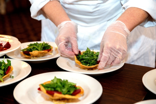 Time-Saving Tips: How Local Meal Prep Services Can Simplify Your Week