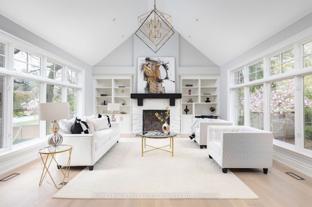 staging services 