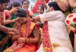 What is Candid Photography, and How is it different from Traditional Photography?