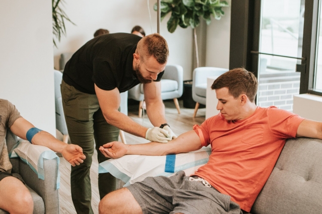 Can IV drips help with boosting energy levels during work or travel in Dubai?