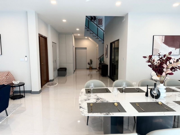 Tips to Negotiate a Warehouse Rental Agreement in Lat Phrao