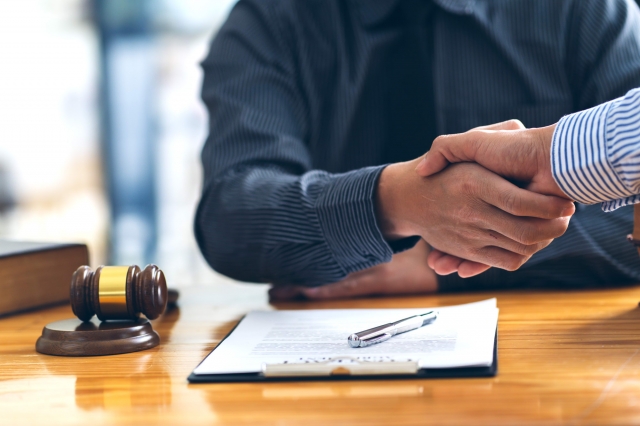 Where to Find the Best Real Estate Attorneys in 2025