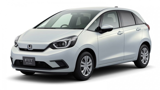 Kıbrıs Rent a Car ya Değer mi? Maliyetleri Toplu Taşıma ile Karşılaştırma