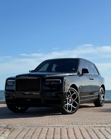 5 Must Visit Places in Scottsdale with a Luxury Car
