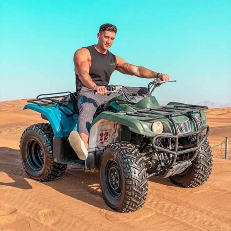 An unforgettable experience through the dunes of Dubai!