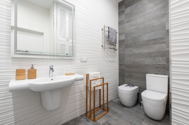 The Ultimate Guide to Towel Drying Racks: A Smart Addition to Your Bathroom Accessories