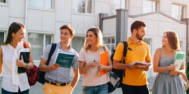 The Advantages of Learning English in Miami