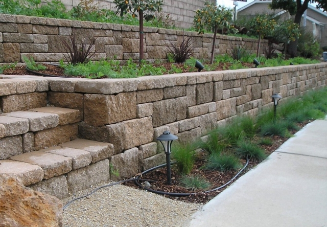 Expert Retaining Wall Installation Albuquerque for Your Landscape
