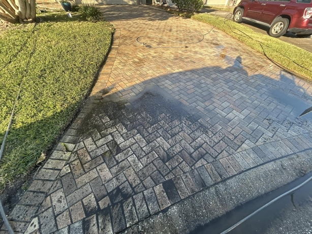 Top 5 Benefits of Sealing Your Pavers