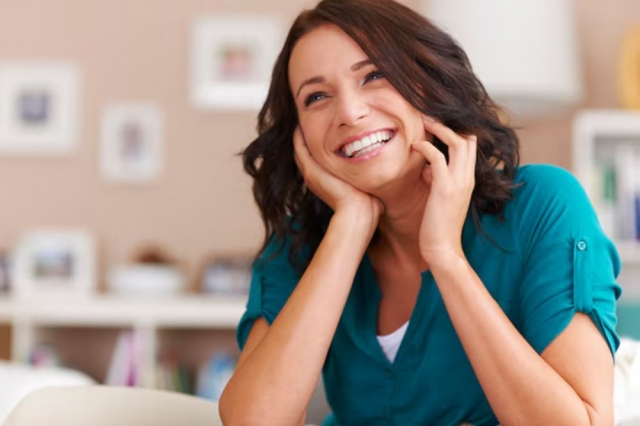 Dental Bonding for Chipped Teeth: Restore Your Smile in One Visit