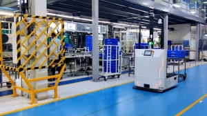 How Did Omron, Mobile Industrial Robots, and Locus Robotics Capture 23% of the AMR Industry?