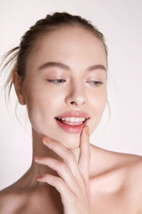 Botox Lip Flip in Dubai – Enhance Your Smile Naturally