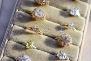 How to Identify Authentic Vintage Wedding Rings?