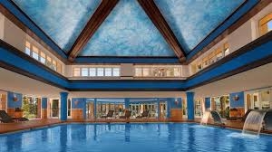 Is There Parking for Hotel Guests at the Marriott's Marbella Beach Resort