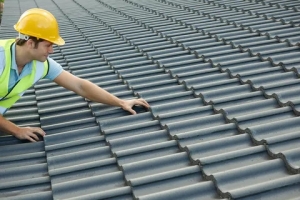 5 Tips To Choose The Right Roof Restoration Contractor