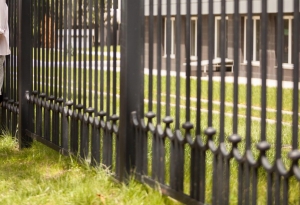 Residential Fencing: The Ultimate Guide to Choosing the Best Fence for Your Home