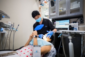 What are the Process and Benefits for Applying Composite Fillings?