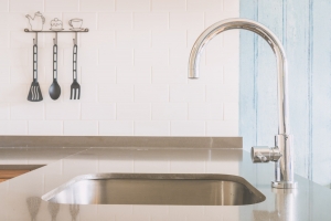 How to Maintain and Clean Your Kitchen Tap Faucet for Long-Lasting Shine