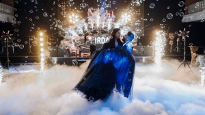 Bubble Machines vs. Traditional Confetti: The Perfect Wedding Choice?