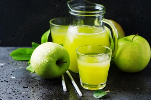 Top 10 Organic Juices That Support Healthy Weight Management- HolyIndia