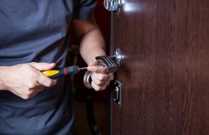 24/7 Locksmith Service by The Lock Specialist