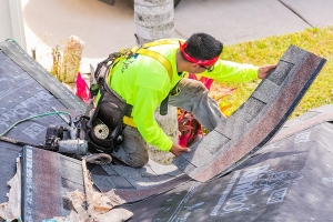 How to Hire a Roofing Contractor