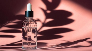 How to Incorporate Alpha Arbutin and Niacinamide Into Your Skincare Routine: