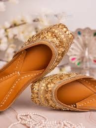 How to Choose the Right Jutti Designs For Women